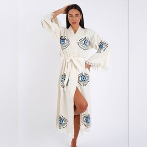 The Vanessa - 100% Turkish cotton - white with blue eyes